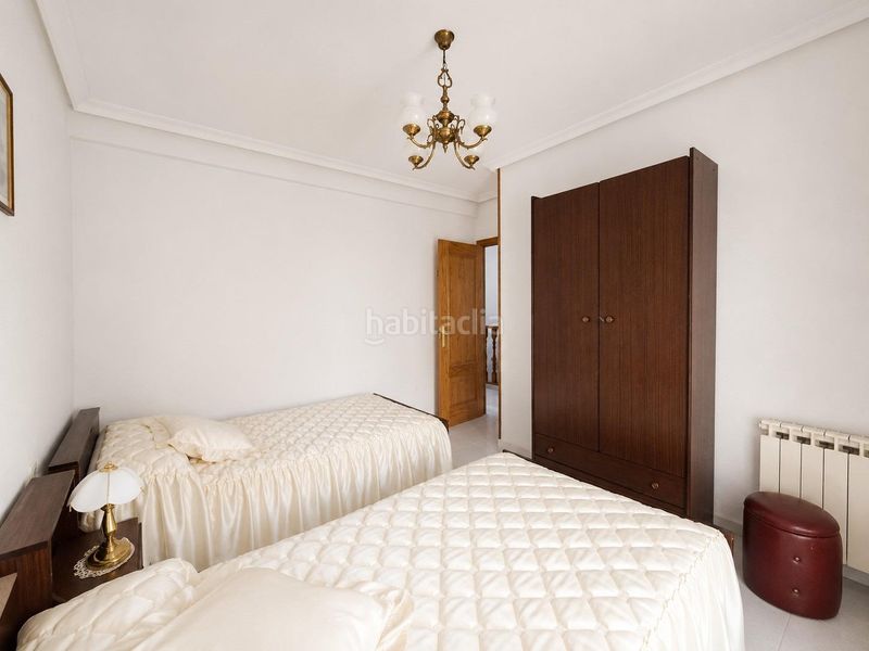 Foto 4012c150-f159-47d5-b932-631e45ed895a. Casa amb calefacció aparcament a Los Pinos - El Pilar Plasencia