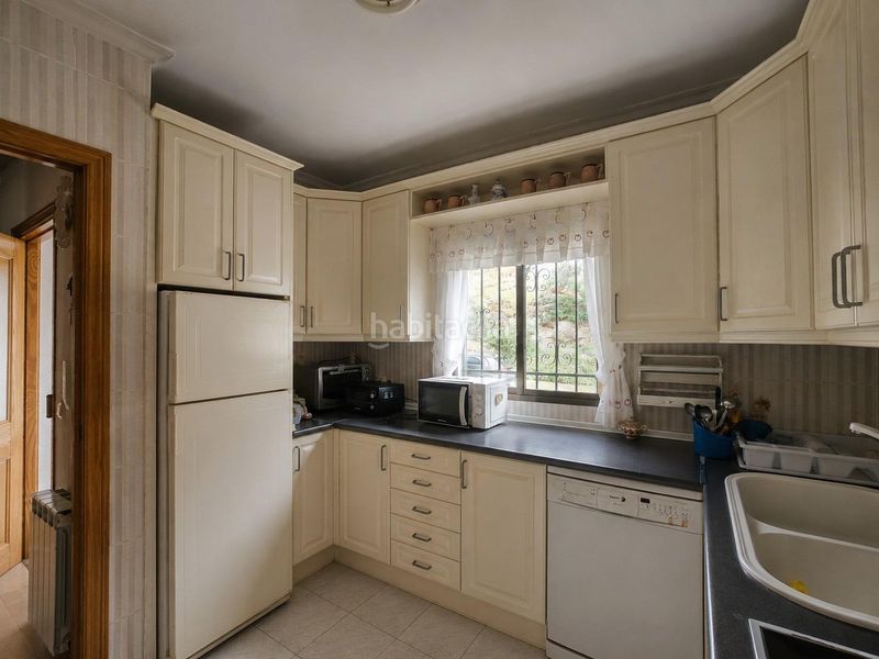 Foto a4d4b132-4279-4dca-8bfb-eb1c6a50a7ee. Casa amb calefacció aparcament a Los Pinos - El Pilar Plasencia