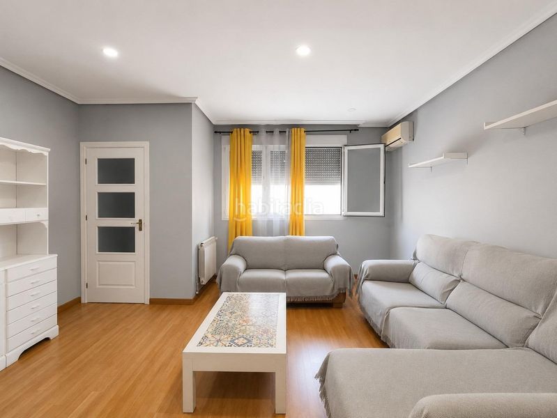 Foto 35ba71bc-7d9b-498f-8ba2-d982fe3ccdd2. Semi detached house with heating parking in Zona Norte - Hospital - Urbanizaciones Plasencia