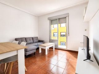 Pis  Pedro diez garcia. Piso en venta en matías montero, cerca del centro de la ciudad