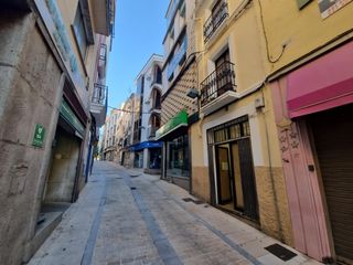 Edificio en Calle TALAVERA