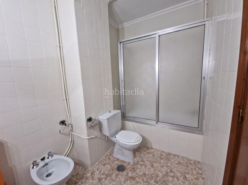 Foto 847e3fa8-f98f-45e7-90d8-106716fb8db1. Location appartement avec chauffage dans Miralvalle - Av. Virgen del Puerto - La Data Plasencia