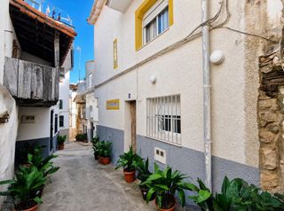 Maison  Calle solanillo. Encantadora casa en venta en cabrero, valle del jerte