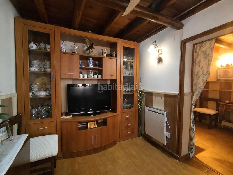 Foto bcd3fdd5-f46d-4dc9-a0d8-686410544ca2. Casa amb calefacció a Serradilla