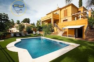 Chalet à Lomas de Marbella Club. Inversiores!!! complejo hotelero compuesto por 4 villas de lujo