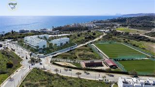 Pis a Huerta Nueva. Excelentes pisos de 2 y 3 dormitorios, obra nueva  estepona