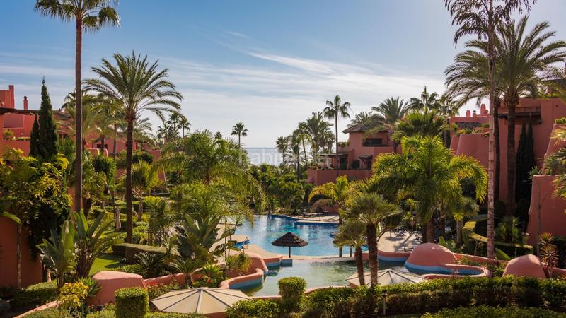 Foto df7352a7-c4dd-40a8-bcfa-c8a85158db12. Apartament amb aparcament piscina a Guadalmansa Estepona