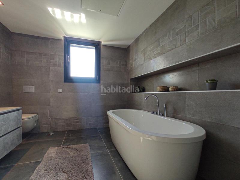 Foto e9c3da3d-de30-4c8d-9e73-4fb8abf5c0c5. Rent chalet with heating parking pool in Las Brisas Marbella