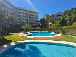 Appartement  Urbanizacion guadalcántara golf. Gran piso en prestigiosa urbanización en primera línea de golf d