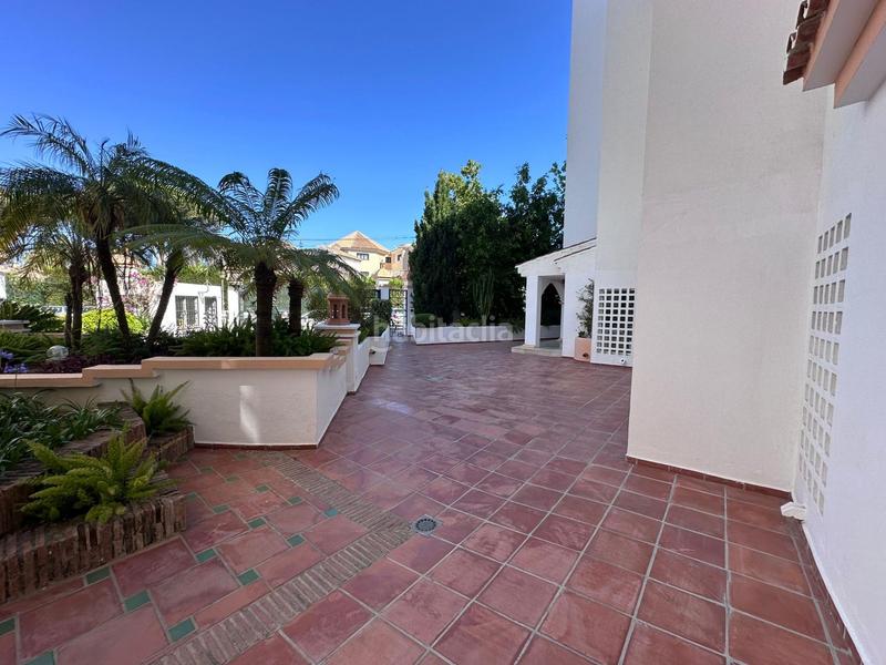 Foto 0425d5a9-8c08-4bd6-a48a-4f7aaed32624. Pis amb calefacció aparcament piscina a Puerto Banús Marbella