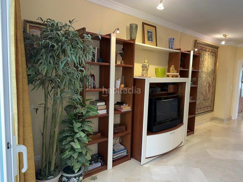 Foto 0627773f-b93b-40e3-8178-f1e5c16412a9. Pis amb calefacció aparcament piscina a Puerto Banús Marbella