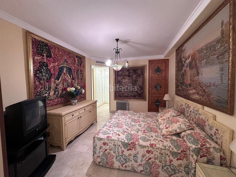 Foto 0dddee9e-5375-4660-a283-198052f06f9a. Pis amb calefacció aparcament piscina a Puerto Banús Marbella