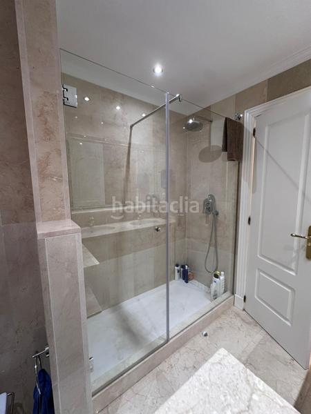 Foto 44bce559-45bc-4999-9d8c-6ddfb8179617. Pis amb calefacció aparcament piscina a Puerto Banús Marbella