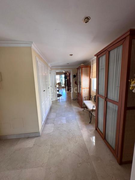 Foto ed46d58e-4ce1-47de-b633-fd6530c17534. Pis amb calefacció aparcament piscina a Puerto Banús Marbella