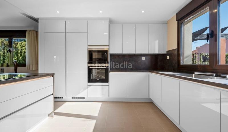 Foto b0e27e61-b606-468a-adaa-e96a0128c301. Chalet venta de villas de lujo y pareados . en Valle Romano Golf Estepona