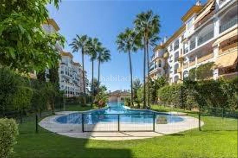 Foto 1bef81e1-81b3-41bf-91ee-1a5bb586db0e. Alquiler piso exclusivo piso con terraza, piscina y garaje incluido en Marbella
