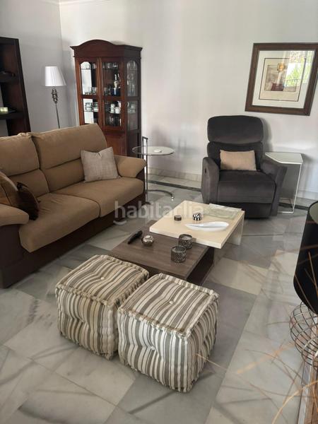 Foto 33c67cbd-4846-46fd-ae3e-c7fd2b7335fd. Alquiler piso exclusivo piso con terraza, piscina y garaje incluido en Marbella