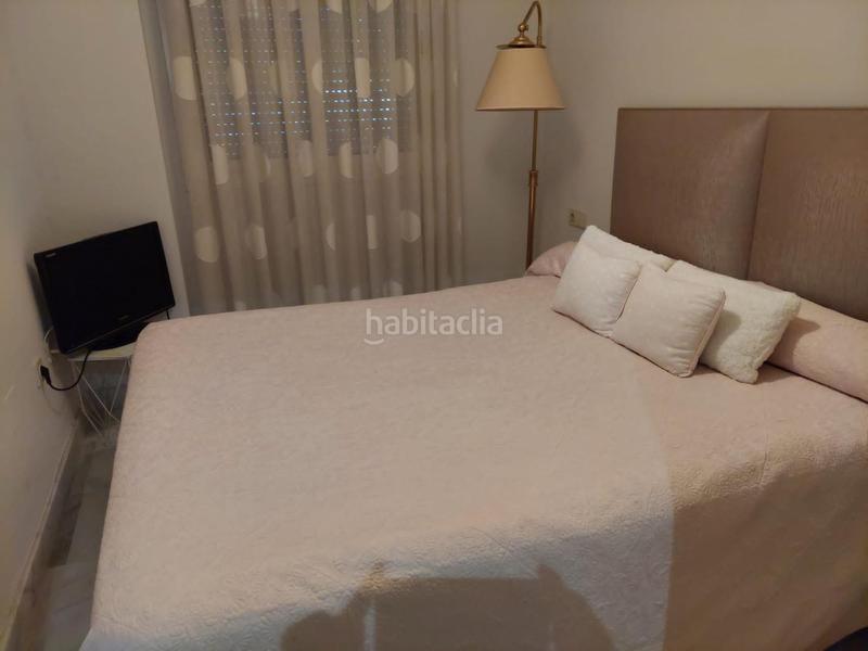 Foto d438ed9c-a4e9-48e2-8db7-da2e61c28640. Alquiler piso exclusivo piso con terraza, piscina y garaje incluido en Marbella