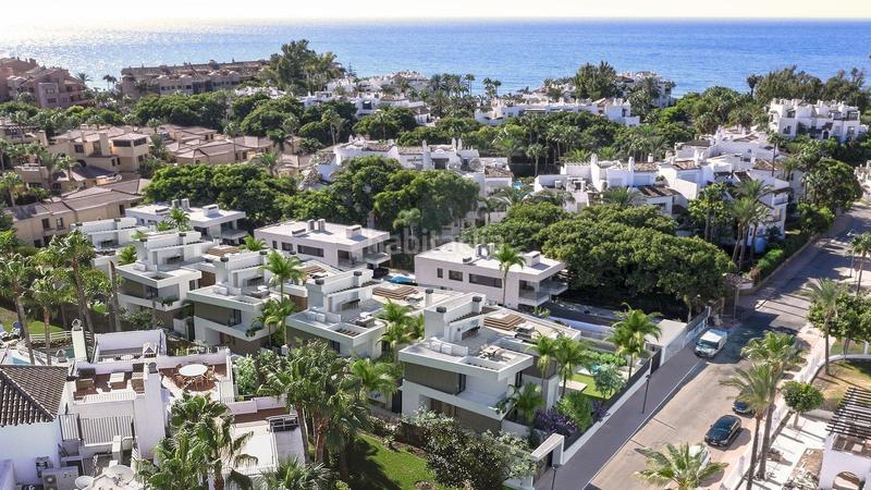 Foto ee76c753-9436-4a7e-aeb1-5599f3a5f468. Chalet exquisitas villas de lujo en puerto banús. en Marbella