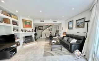 Casa adossada  Urbanizacion montemedio-b sierra blanc. Oasis privado en cascada de camojan,sierra blanca,marbella