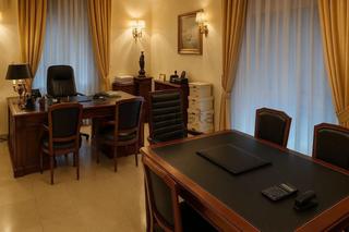 Location Bureau  Avenida ricardo soriano. Oficina de 130 m en alquiler y garaje en  marbella