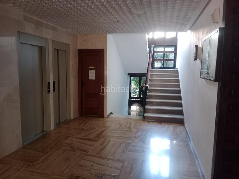 Foto b9fbaa58-bea3-4b8b-bb78-9c0457a117b4. Piso oportunidad centro con licencia turística en Marbella