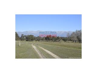 Mas à Ventas de San Julián (Las). Finca de 286 ha llana parte de encinas y parte de labor, cercada