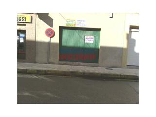 Local commercial à Navalmoral de la Mata. Local en calle genaro cajal
