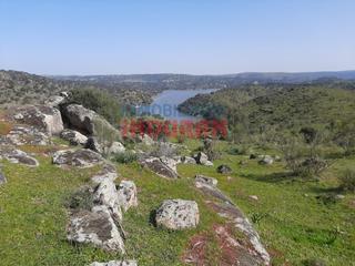 Mas à Valdelacasa de Tajo. Finca ganadera junto al rio tajo