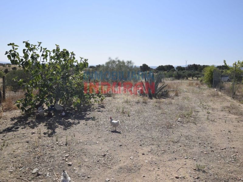 Foto ce2d820b-9159-4c15-89f9-aa24c1e7d5b2. Terreno residenziale in Valdehúncar
