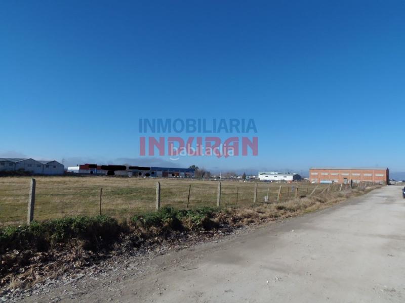 Foto 41d644c5-166f-4b5c-98cc-e3de431d3599. Terrain industriel dans Navalmoral de la Mata