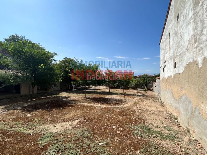 Foto c81de2a3-30e3-4c43-b1ca-d076f92ec80f. Terreny residencial a Peraleda de la Mata