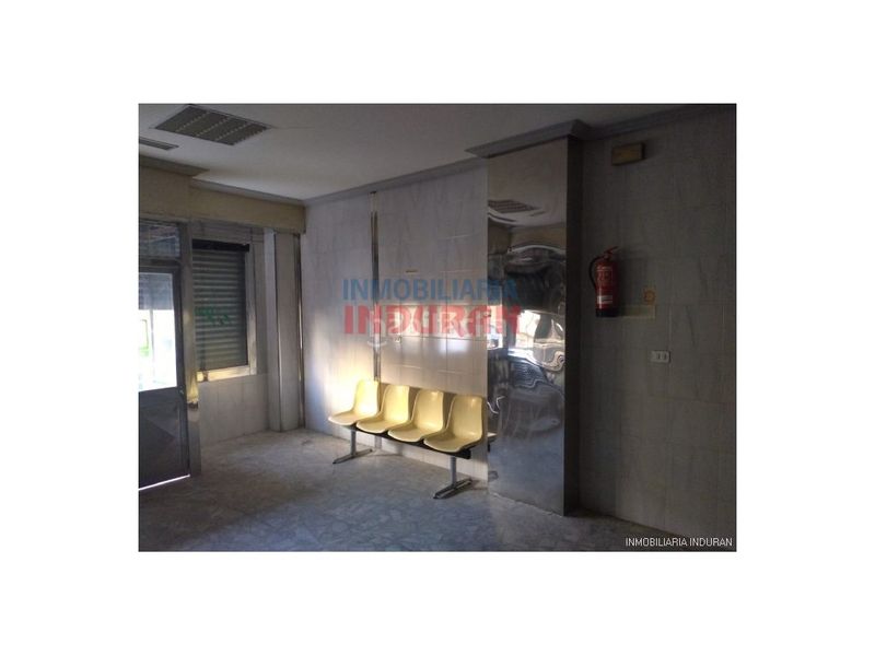 Foto 59fd28db-d737-44bf-a6eb-5384b5ac50b8. Local comercial a Navalmoral de la Mata