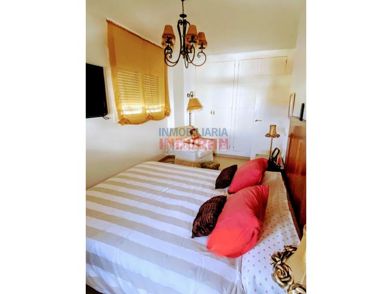 Foto d8b561c9-62c3-4e68-80be-69c51c3b7721. Xalet a Navalmoral de la Mata