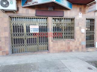 Local commercial  N/a. Local en calle nueva avenida