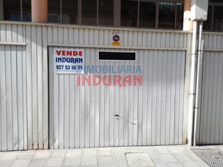 Parking voiture  N/a. Cochera en calle romero