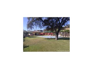 Masia a Belvís de Monroy. Finca de 7200 m2 con casa de 120 m2 en urbanización la narota de