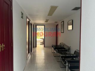 Local commercial  N/a. Local en calle pablo luengo