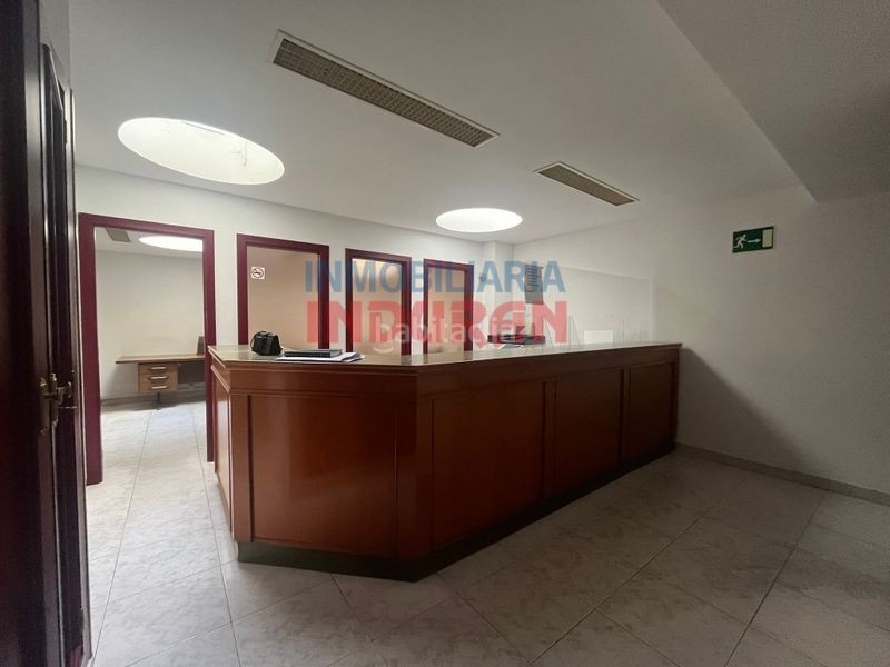 Foto c296b557-6cef-4ae4-b851-79fa9b9cfe3e. Local comercial a Navalmoral de la Mata