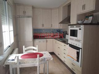 Casa adossada  N/a. Unifamiliar en calle antonio concha