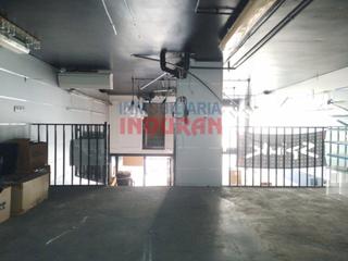 Location Local commercial  N/a. Local en calle pto del madero