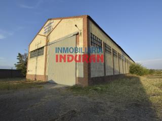Fabrikhalle in Navalmoral de la Mata. Suelo industrial con nave de 1.500 metros cuadrados