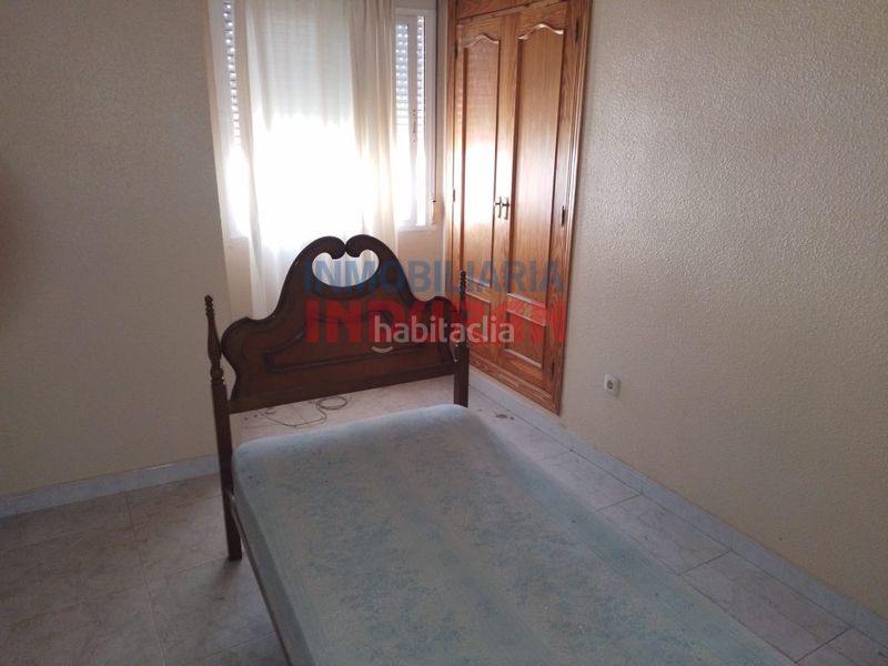 Foto 96c92569-de86-43d4-b89d-fd2ac709a575. Casa adossada amb aparcament a Navalmoral de la Mata