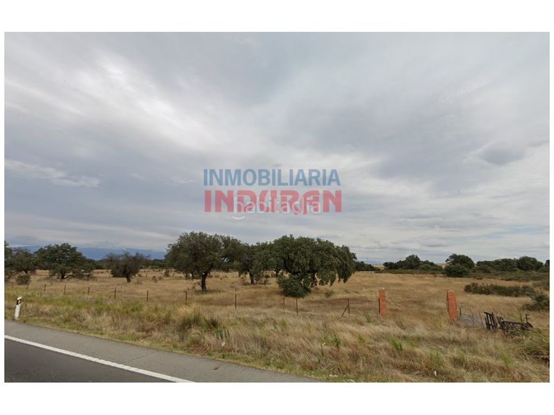Foto 0b1f1c0c-11b5-4d99-879e-826f7a79c323. Masia a Navalmoral de la Mata
