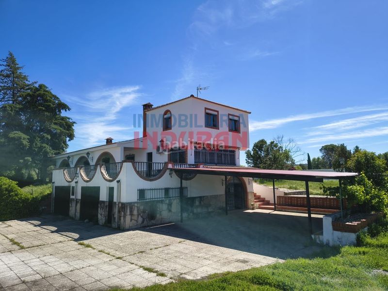 Foto e5b6a285-59d2-46a8-974f-88d0aabc2b87. Masia a Belvís de Monroy