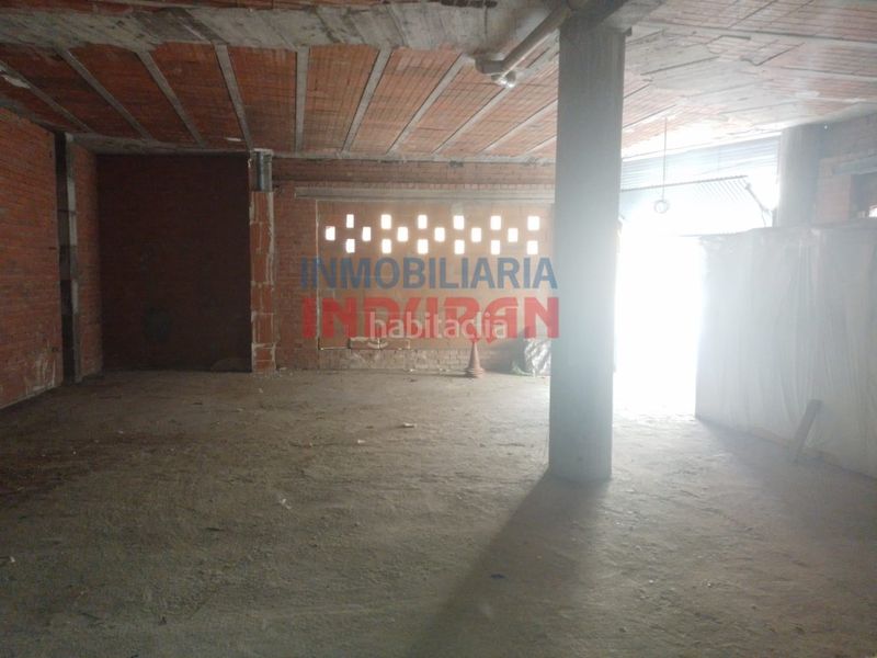 Foto a8e7c7e1-3c00-40c9-9477-00c892a01161. Local comercial a Navalmoral de la Mata