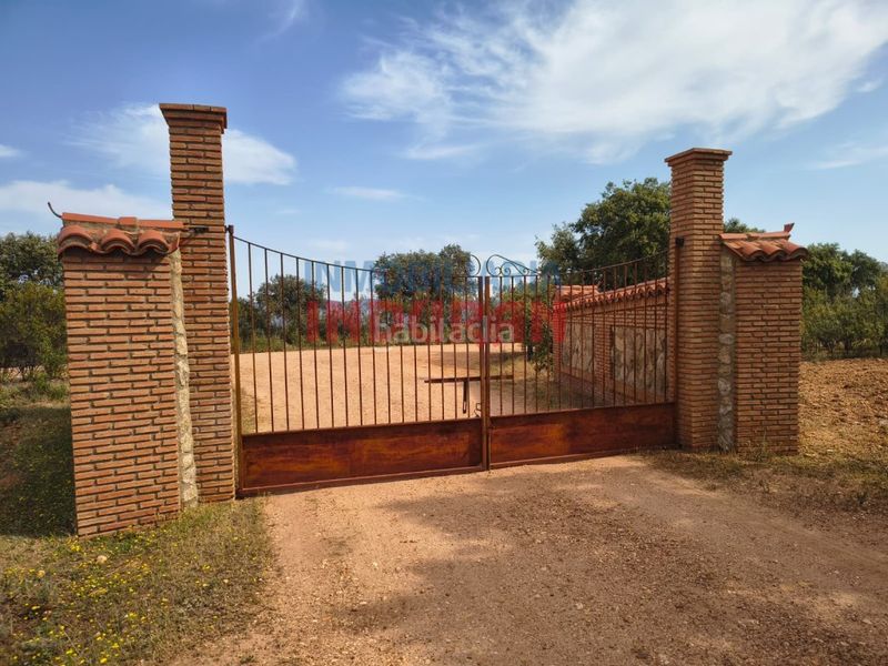 Foto 0cd06dc3-ae40-4671-87aa-b89bdbc8eb49. Casale in Talaván