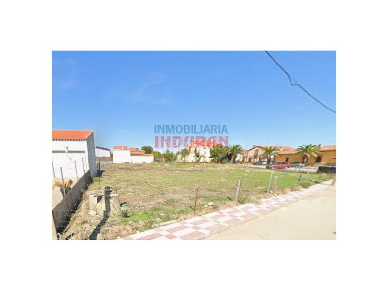 Foto 0b3e70e2-0dc1-48cc-bd0b-23add55017e6. Terreny residencial a Saucedilla