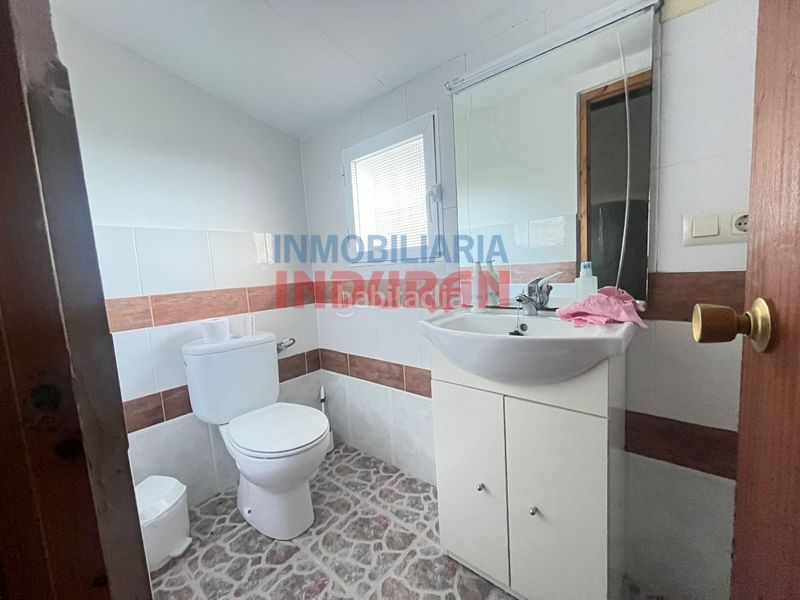 Foto ed0aa5ef-8720-4412-bf96-b856ed58d991. Masia a Castañar de Ibor
