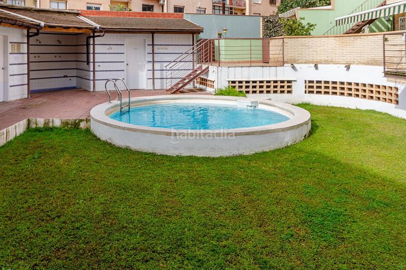 Foto 680d1496-82e6-43d7-8390-e2d082682e9c. Piso amplio piso con jardín, barbacoa y piscina comunitaria en Gavà